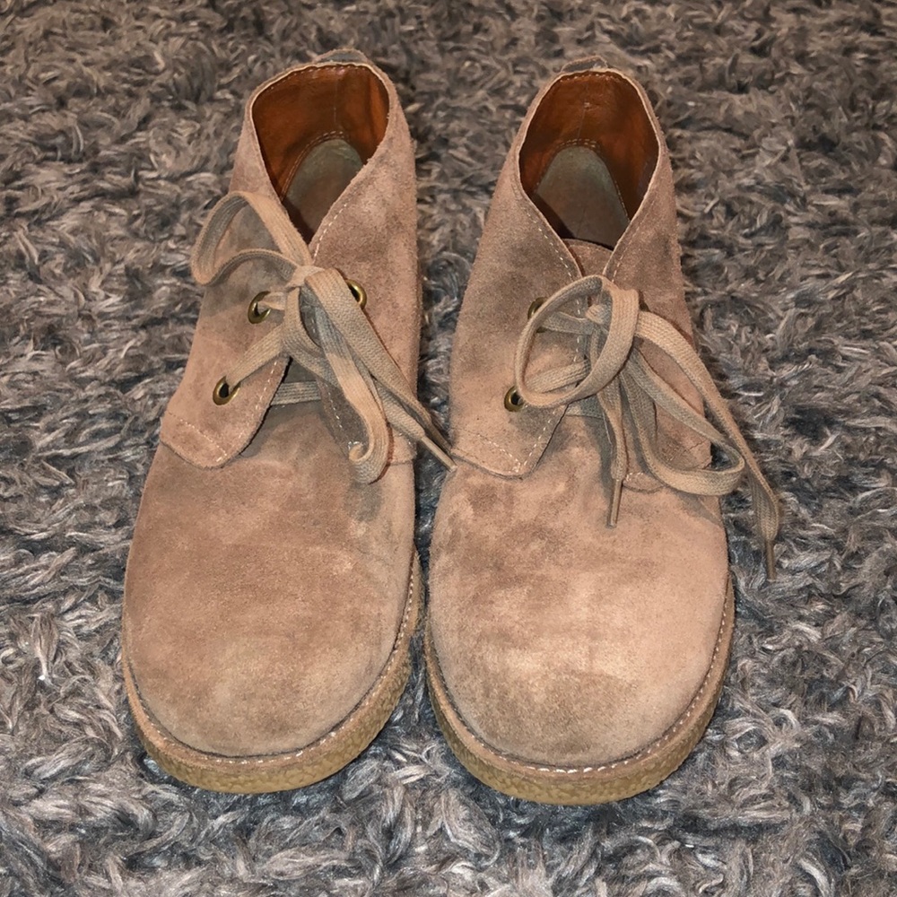 Lucky Brand Suede Lace Up Shoes